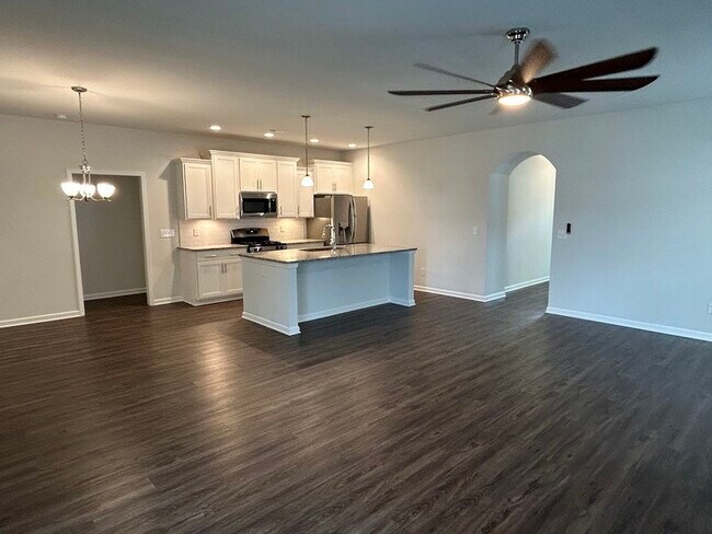 Building Photo - 115 Pomelo St