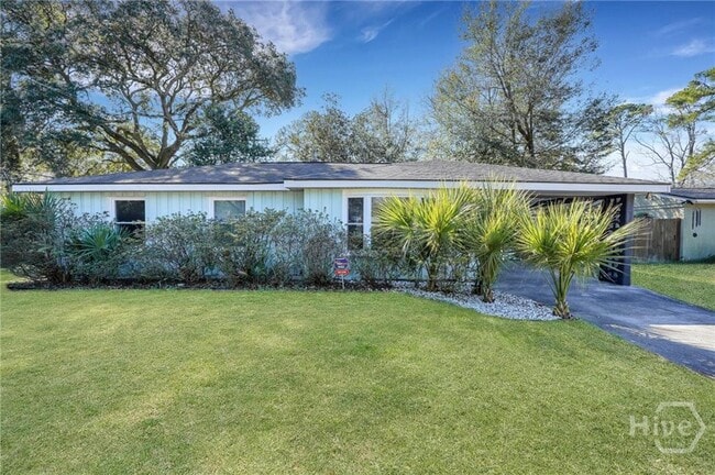 Building Photo - 2337 Shirley Dr