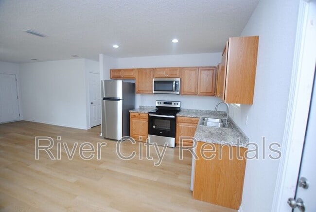 Building Photo - 5749 Silver Sands Cir