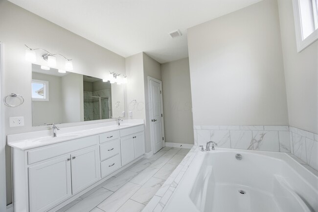 Building Photo - 8057 Pleasant Dr