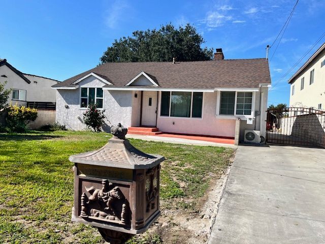 Building Photo - 6013 N Walnut Grove Ave