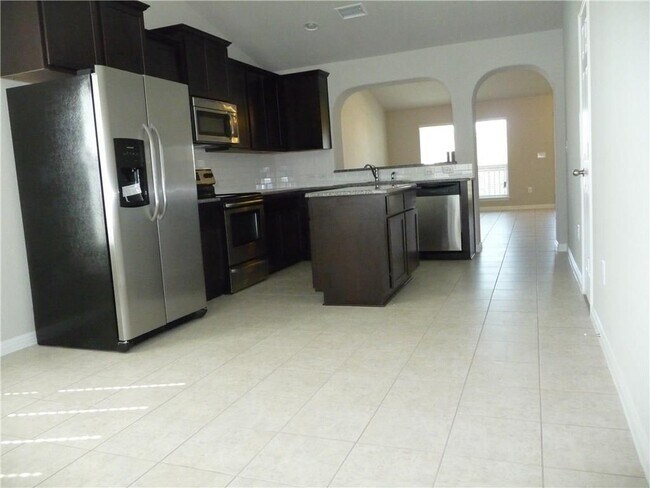 Building Photo - 1118 Walnut Canyon Blvd