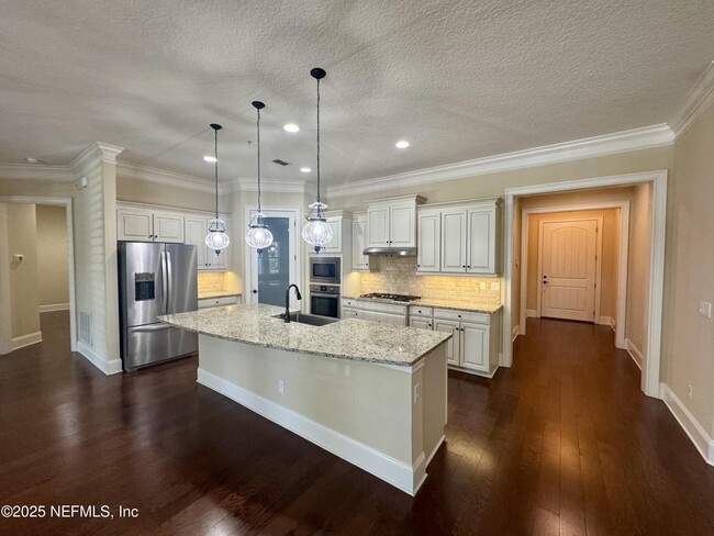 Building Photo - 1406 Sunset View Ln