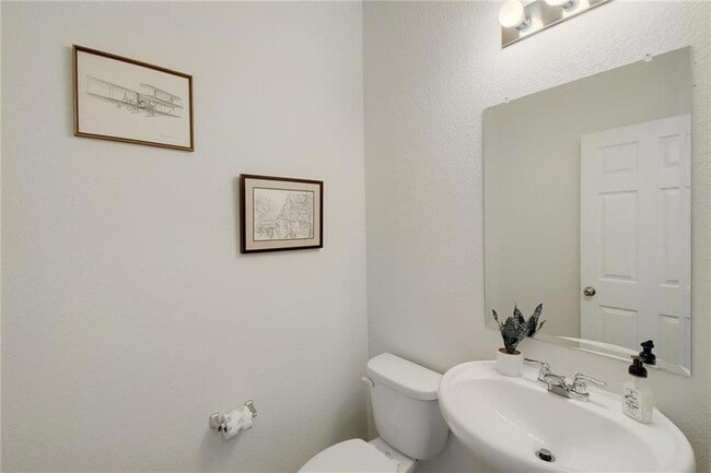Building Photo - 218 Cascata Way