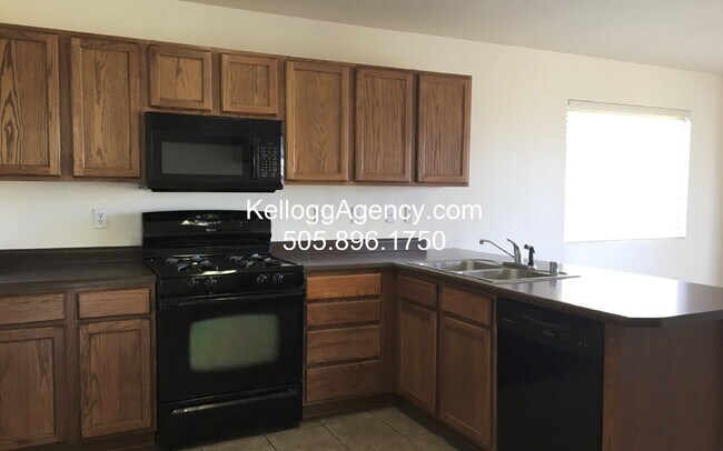 Building Photo - 2 Story / 4BR / Ventana Ranch West