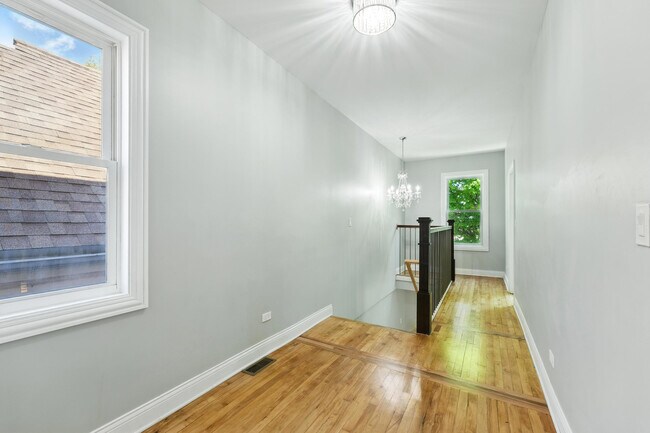Building Photo - 2938 48th Ct