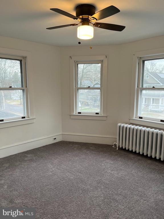 Building Photo - 29 10th Ave