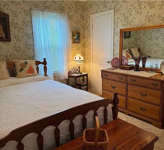 Building Photo - 308 Wyoming Rd