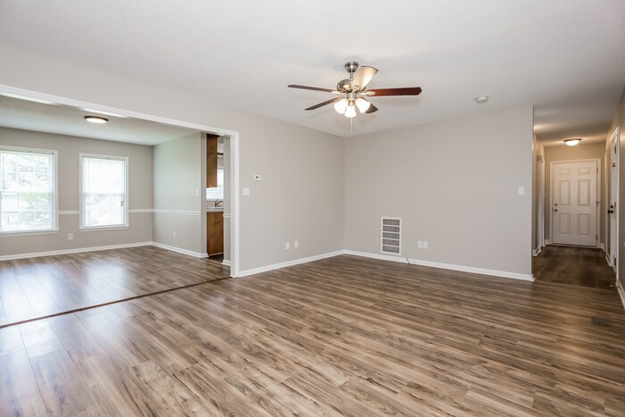 Building Photo - 103 Wood Fox Ct