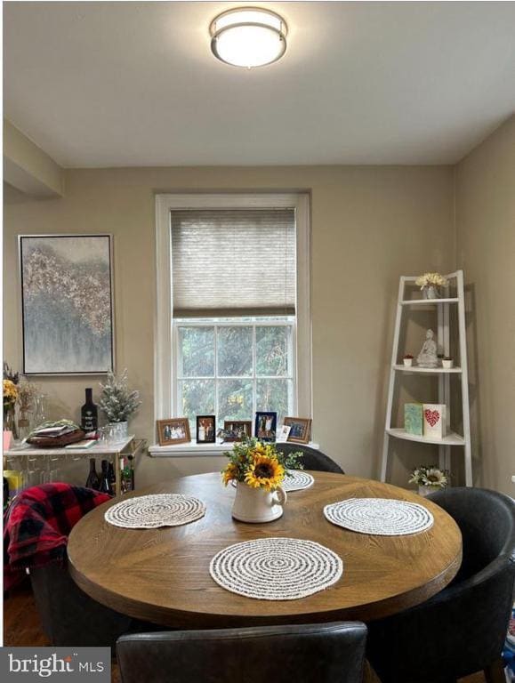 Building Photo - 3856 Porter St NW