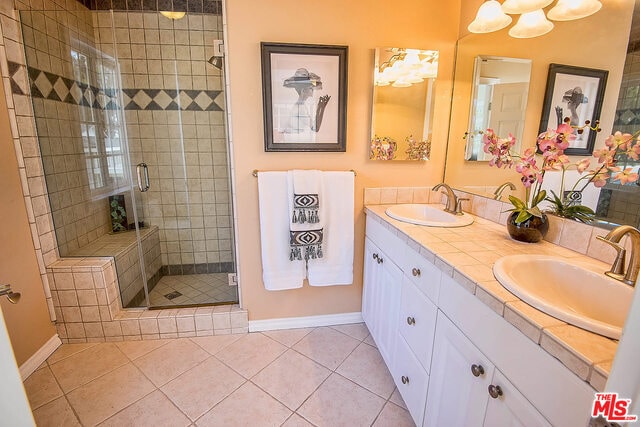 Building Photo - 7830 W 83rd St