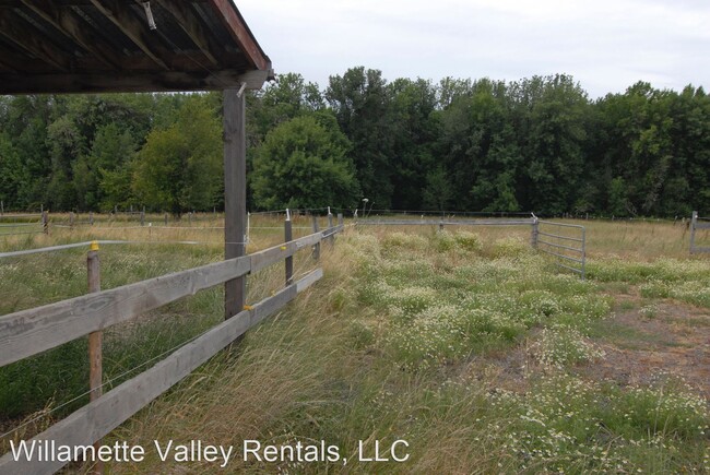 Building Photo - 3 br, 1 bath House - 5765 SW Philomath Blvd