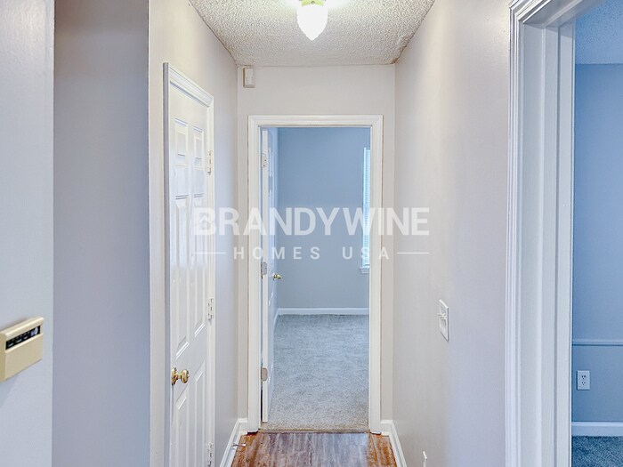 Building Photo - 1414 Waterton Trail