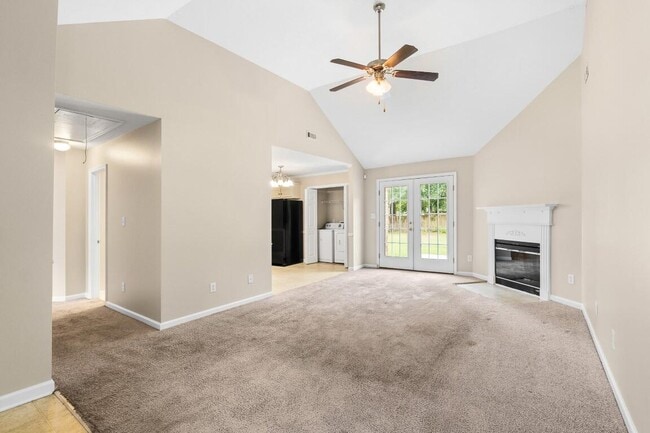 Building Photo - 1760 Tamarind Way