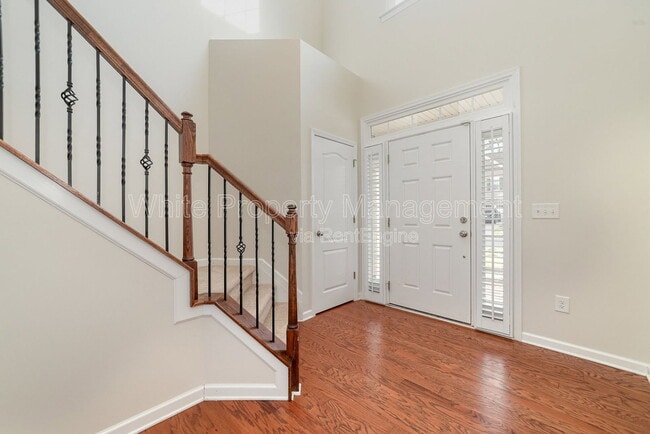 Building Photo - 7922 Kelburn Ln