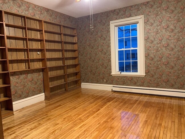 Building Photo - 78 Pleasant St
