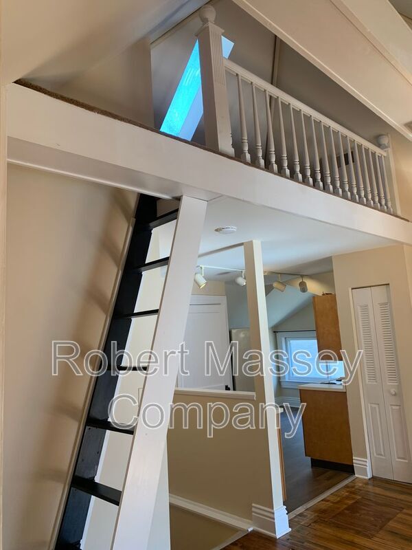 Building Photo - 1271 Cherokee Rd