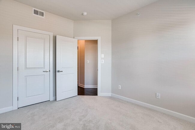 Building Photo - 43469 Grandmoore St