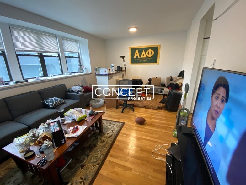 Building Photo - 776 Columbus Ave