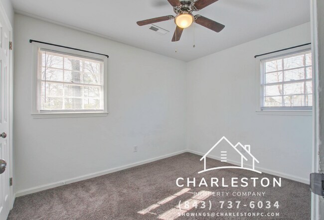 Building Photo - 605 Michigan Ct