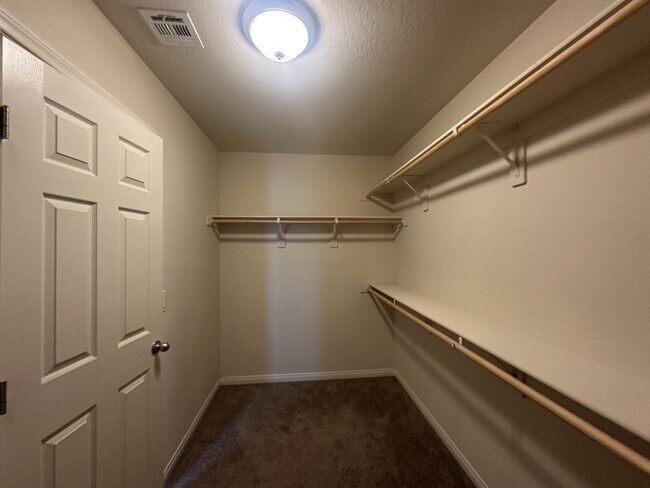 Building Photo - 8977 Melridge Rd