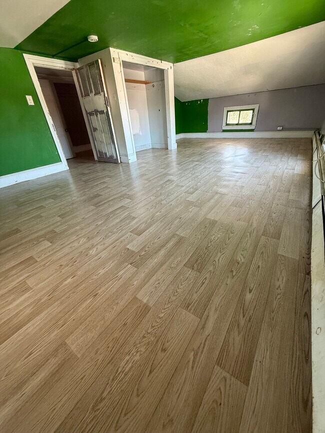 Building Photo - 1530 Pennington Rd