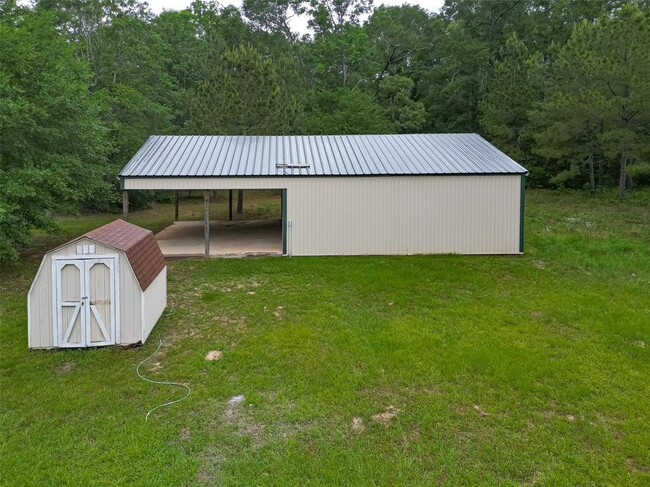 Building Photo - 8856 Greenwood Dr