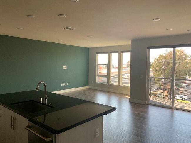 Building Photo - 44828 Fremont Blvd