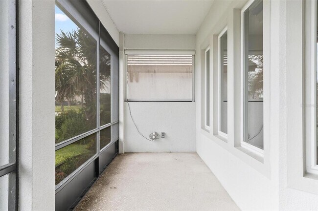 Building Photo - 128 Del Palma Dr