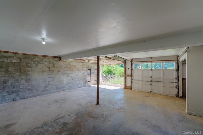 Building Photo - 17 Slate Field Ln
