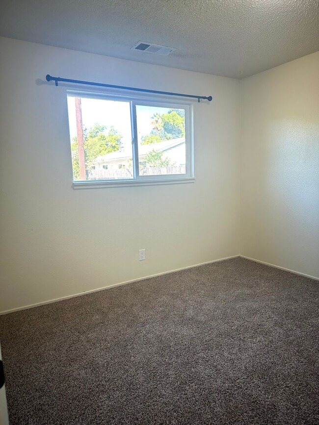 Building Photo - 3970 Meteor St