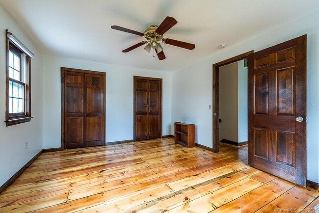 Building Photo - 131 Hemlock Dr