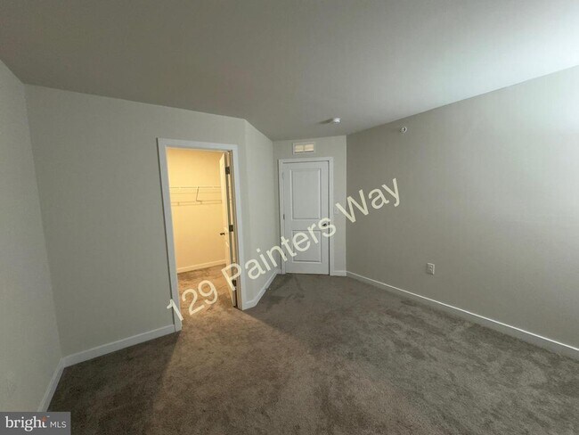 Building Photo - 129 Painters Wy