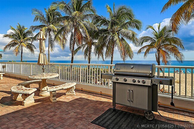 Building Photo - 1370 S Ocean Blvd