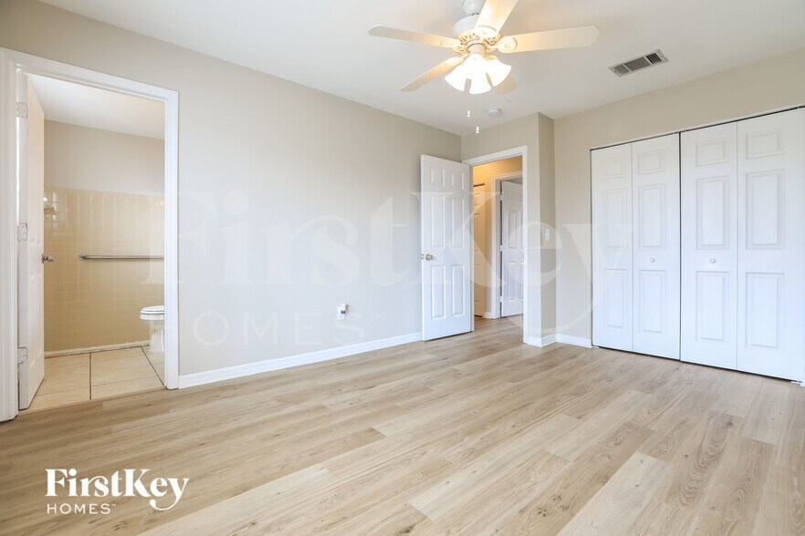 Building Photo - 4517 Maraldo Ave