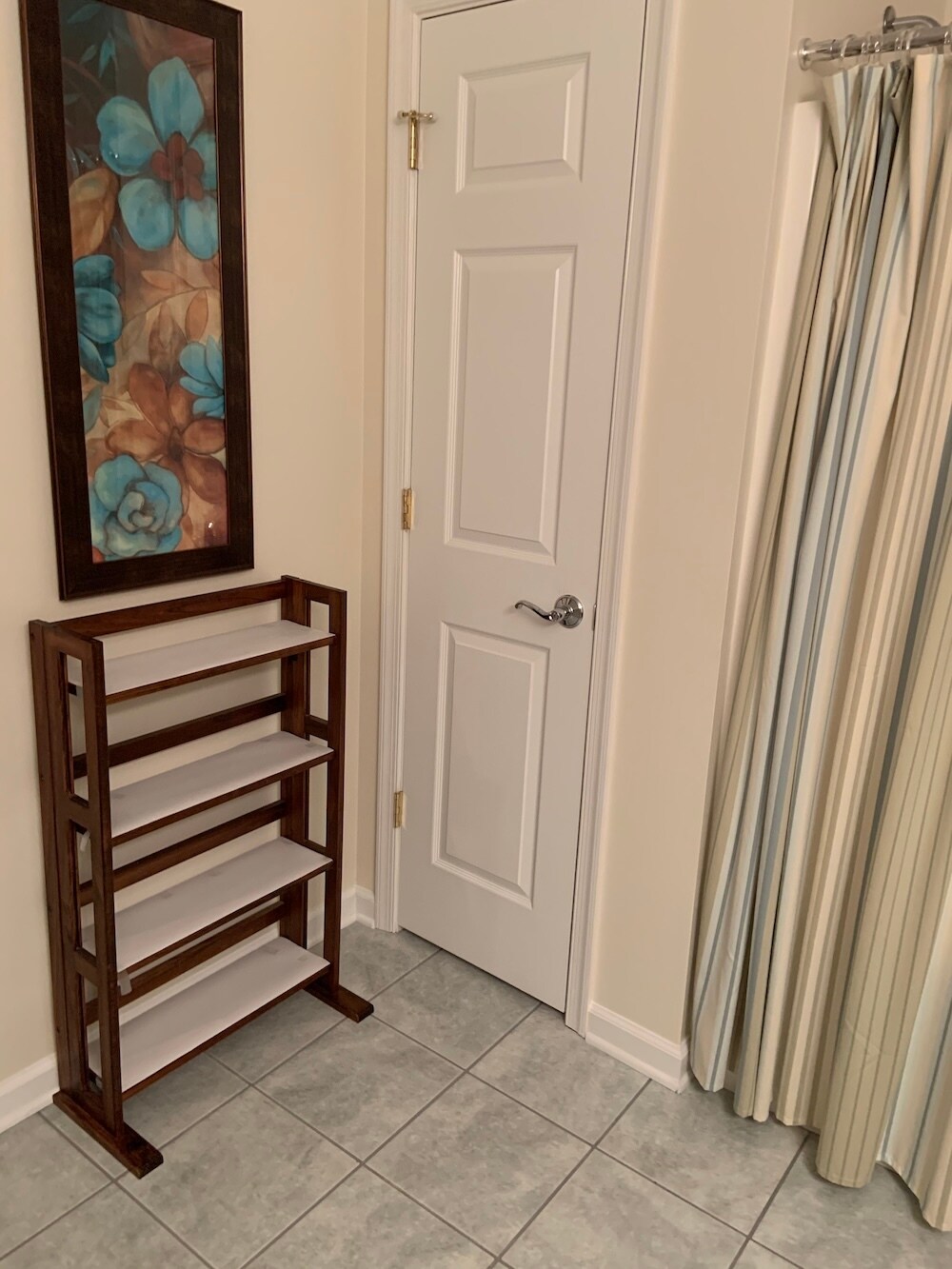 Building Photo - 11 Doris Dr