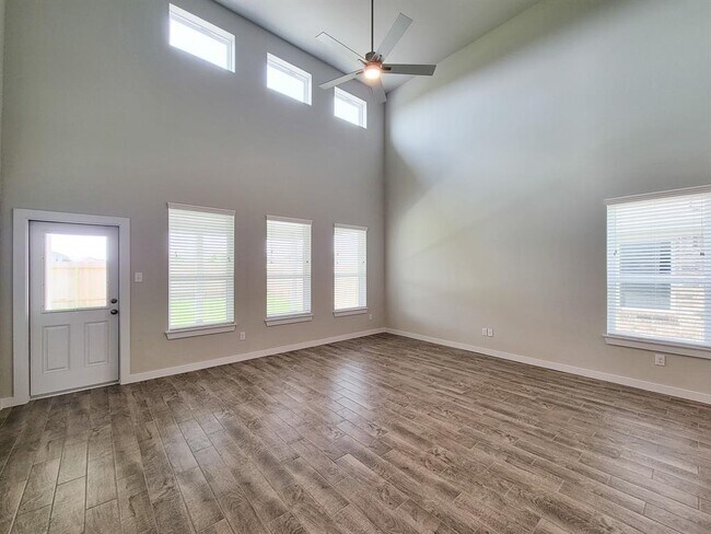 Building Photo - 15131 Timberson Rdg Ln