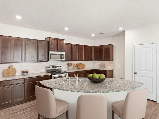 Building Photo - "4-Bedroom Haven in Cibolo with Spacious Living!"