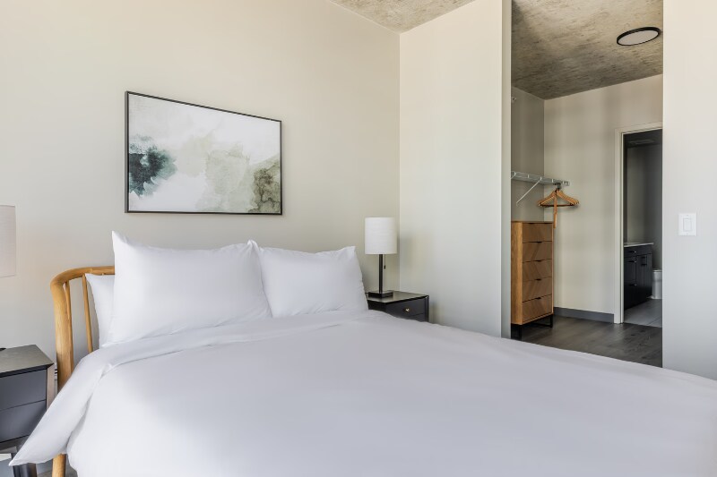 Building Photo - 222 N Ada St