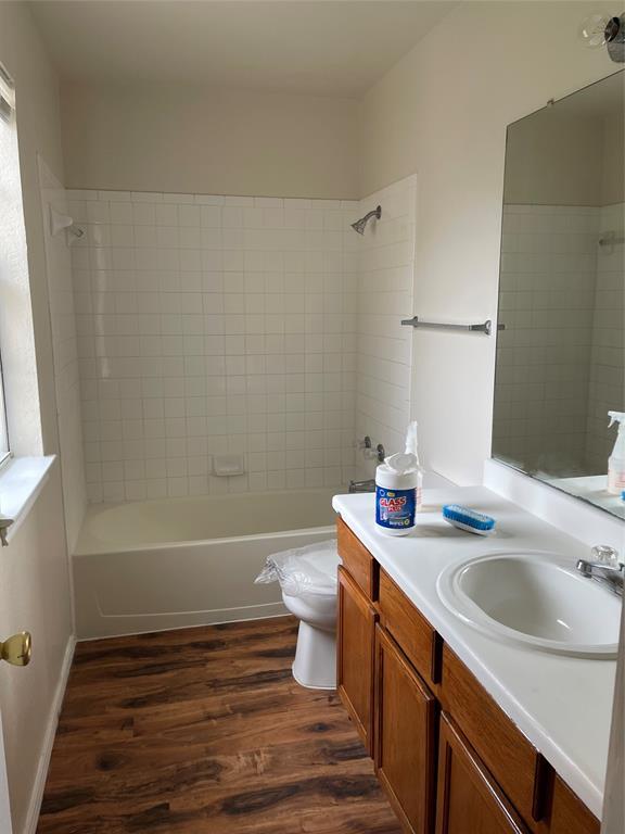 Building Photo - 1013 Christopher Ave