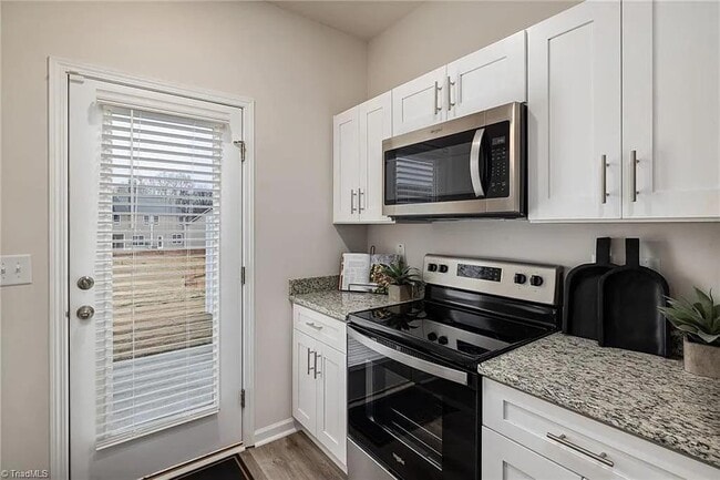 Building Photo - 5630 Carrington Ct