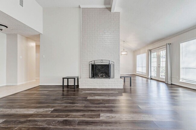 Building Photo - 1018 Rock Canyon Dr