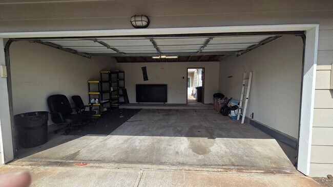 Building Photo - Beautiful 3BR/2.5BA Townhome in Ke Noho Kai at Ocean Pointe