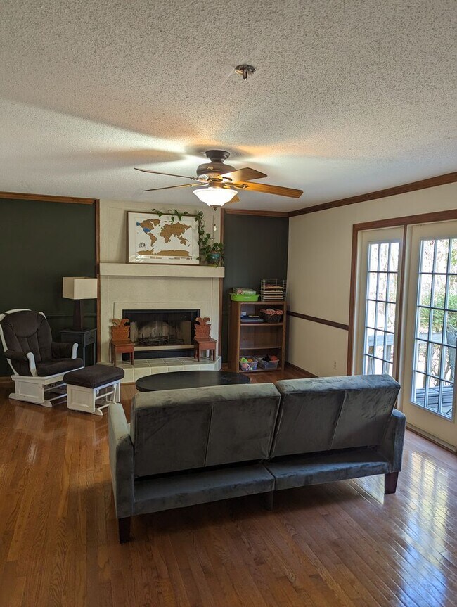 Building Photo - Spacious 4BR in Evans with Garage, Large Backyard, and Deck