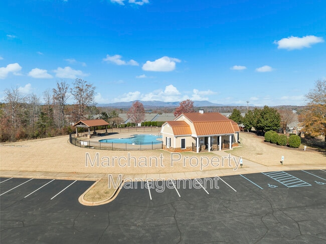 Building Photo - 415 Batten Rd