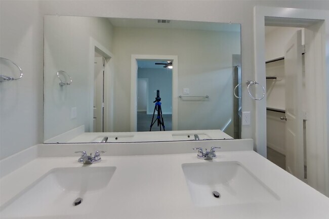 Building Photo - 2350 Bailey Flds Ln