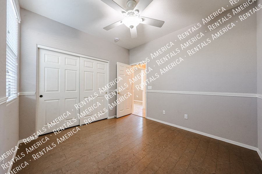 Building Photo - 8351 W Rosewood Ln