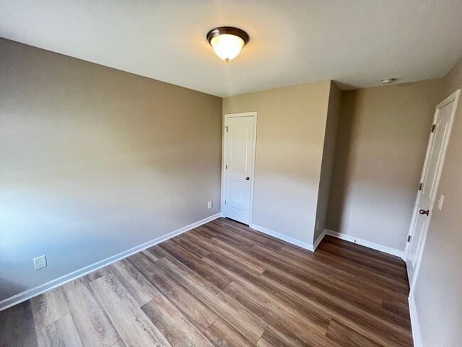 Building Photo - Pet Friendly, Three Bedroom with Bonus Room Home with Garage in Longs is Available Now!