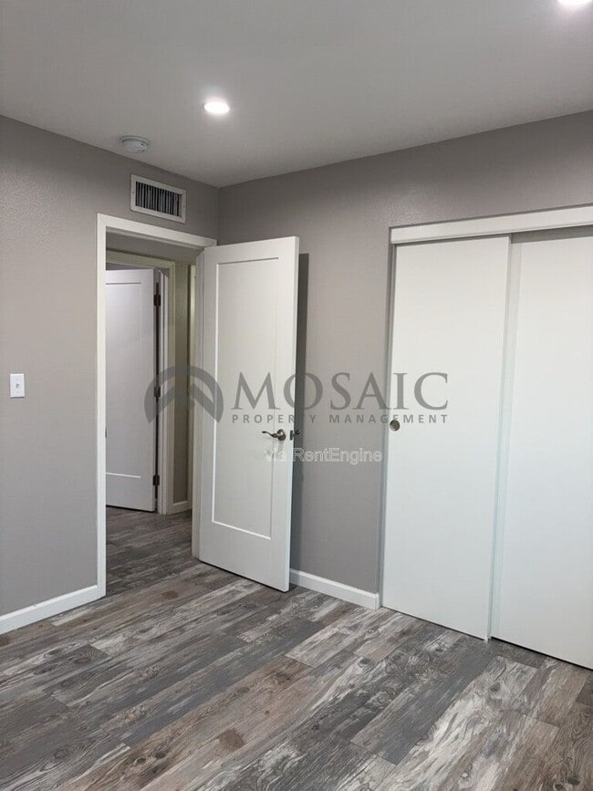 Building Photo - 270 S Dobson Rd