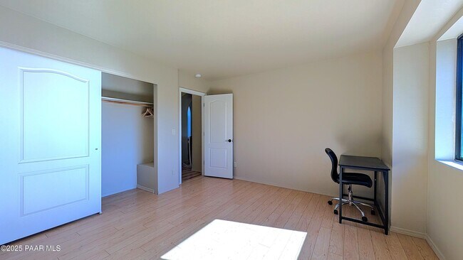 Building Photo - 4911 Hornet Dr